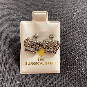 Black/sliver earrings